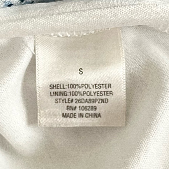 Mi Ami Francesca’s Collection Floral Dress - Picture 10 of 10